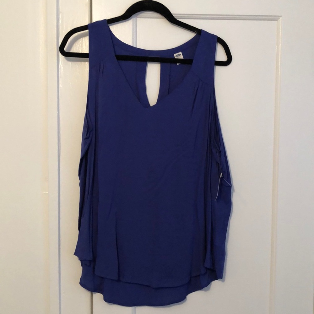 Old Navy women’s blouse!